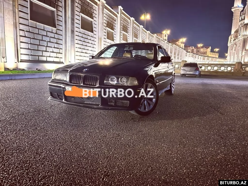 BMW 320