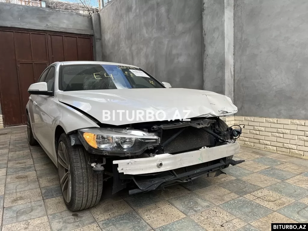 BMW 330