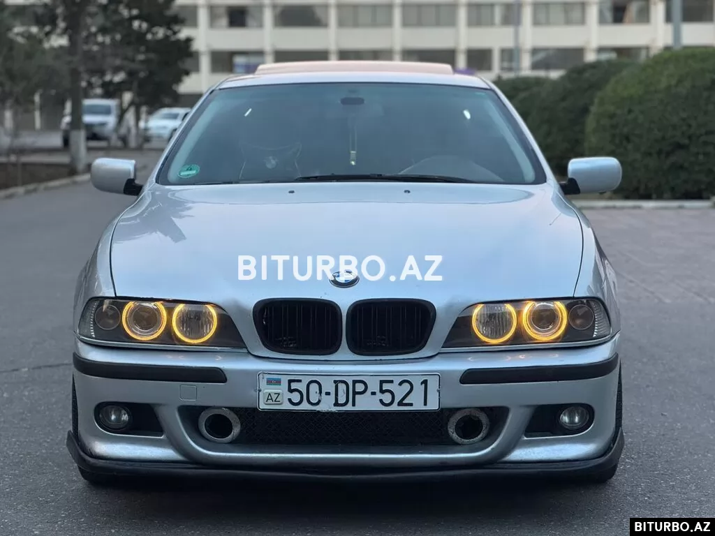 BMW 528