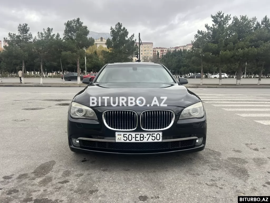 BMW 750