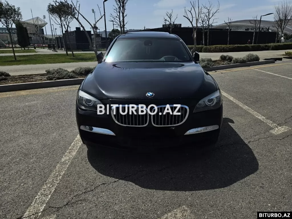 BMW 750