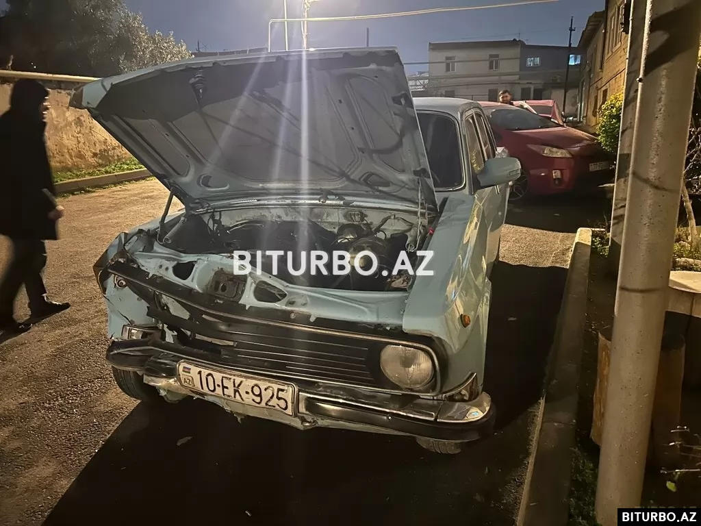 GAZ 24-10