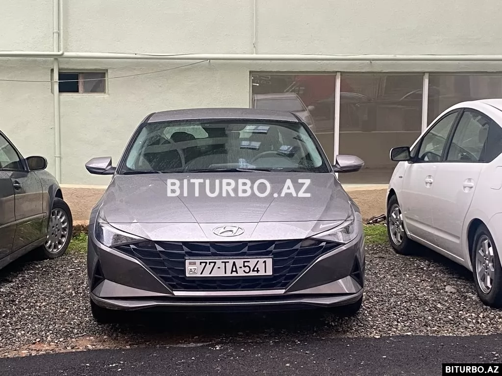Hyundai Elantra