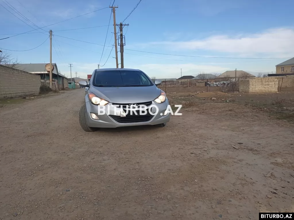 Hyundai Elantra