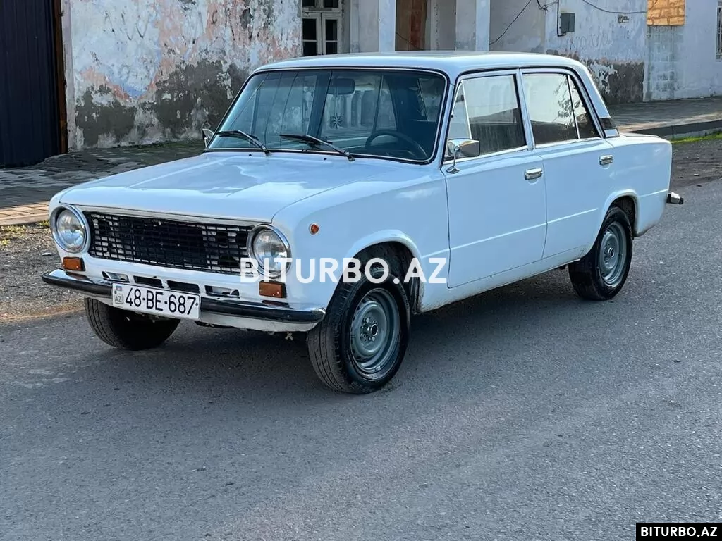LADA (VAZ) 21011