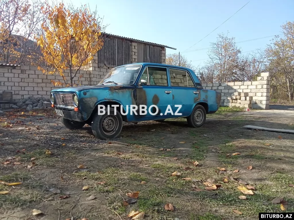 LADA (VAZ) 21011