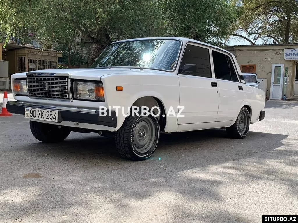 LADA (VAZ) 2107