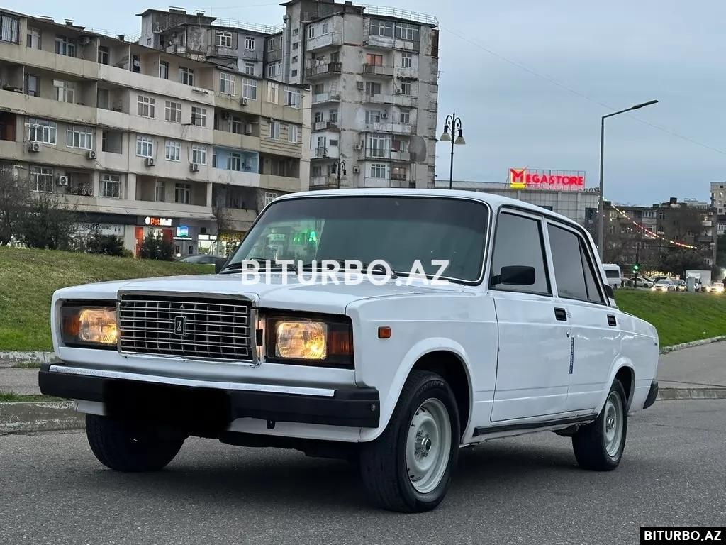 LADA (VAZ) 2107