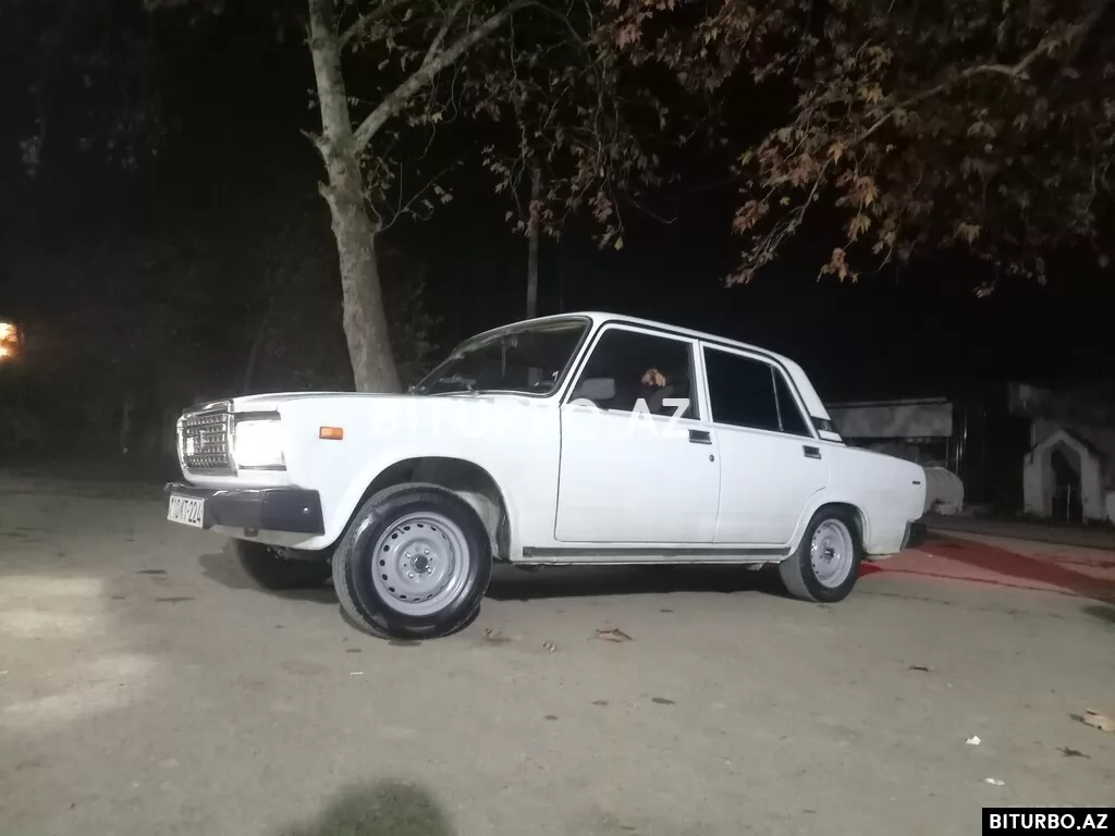 LADA (VAZ) 2107