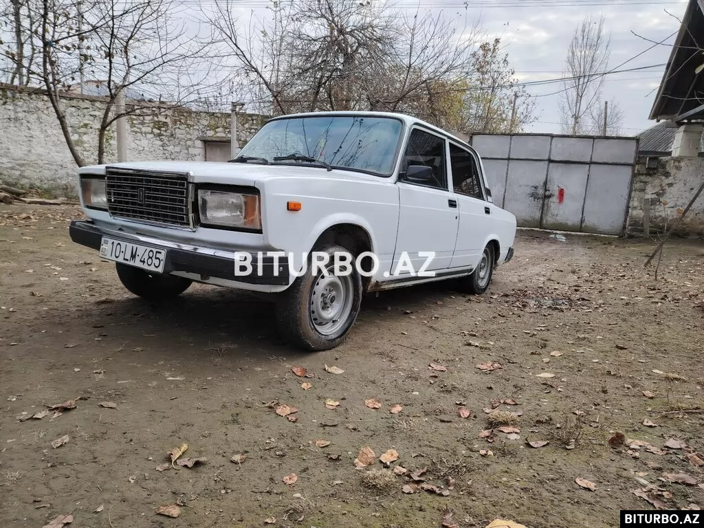 LADA (VAZ) 2107
