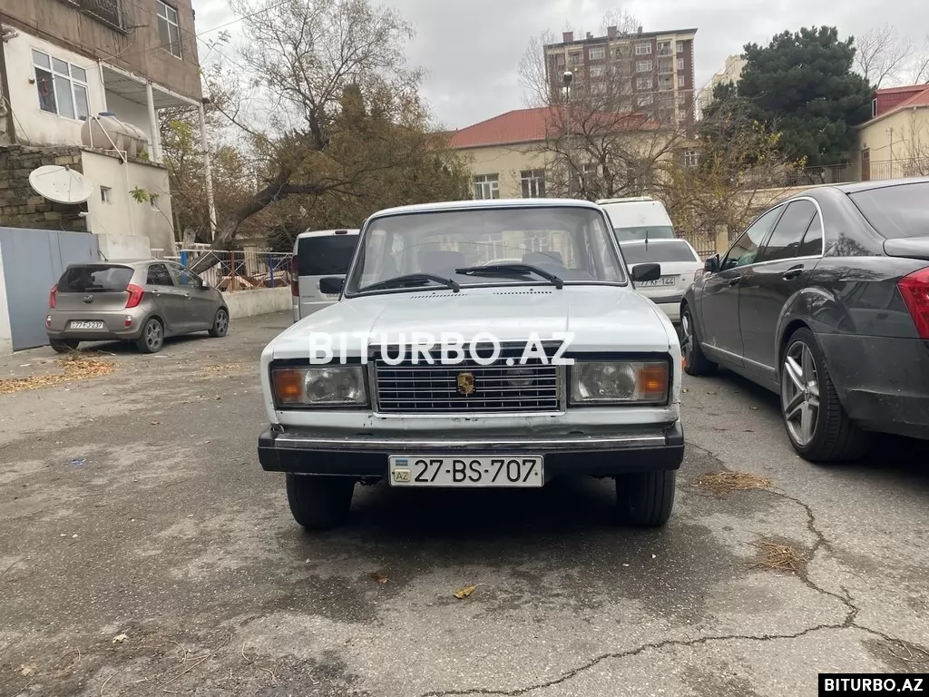 LADA (VAZ) 2107