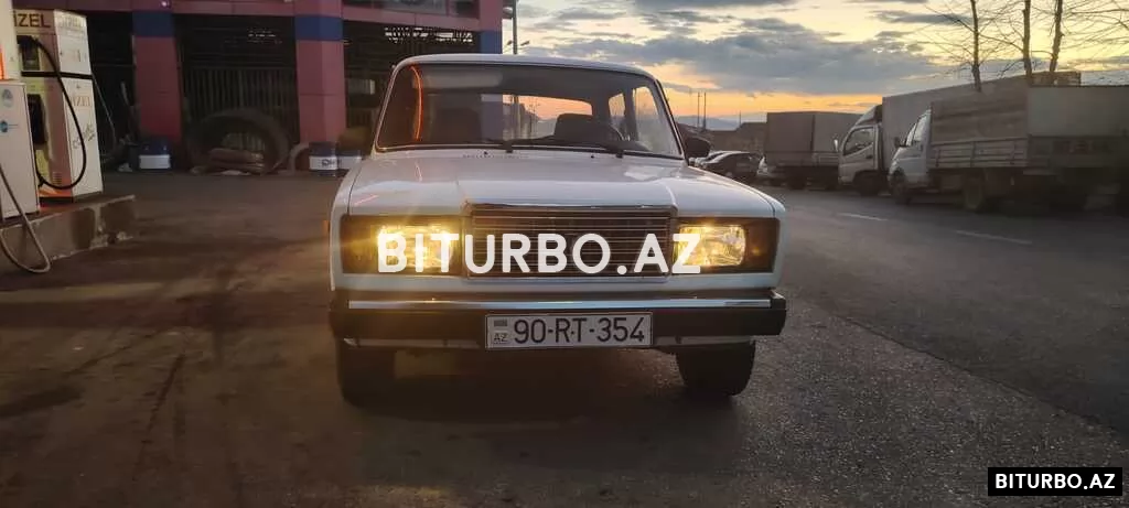 LADA (VAZ) 2107