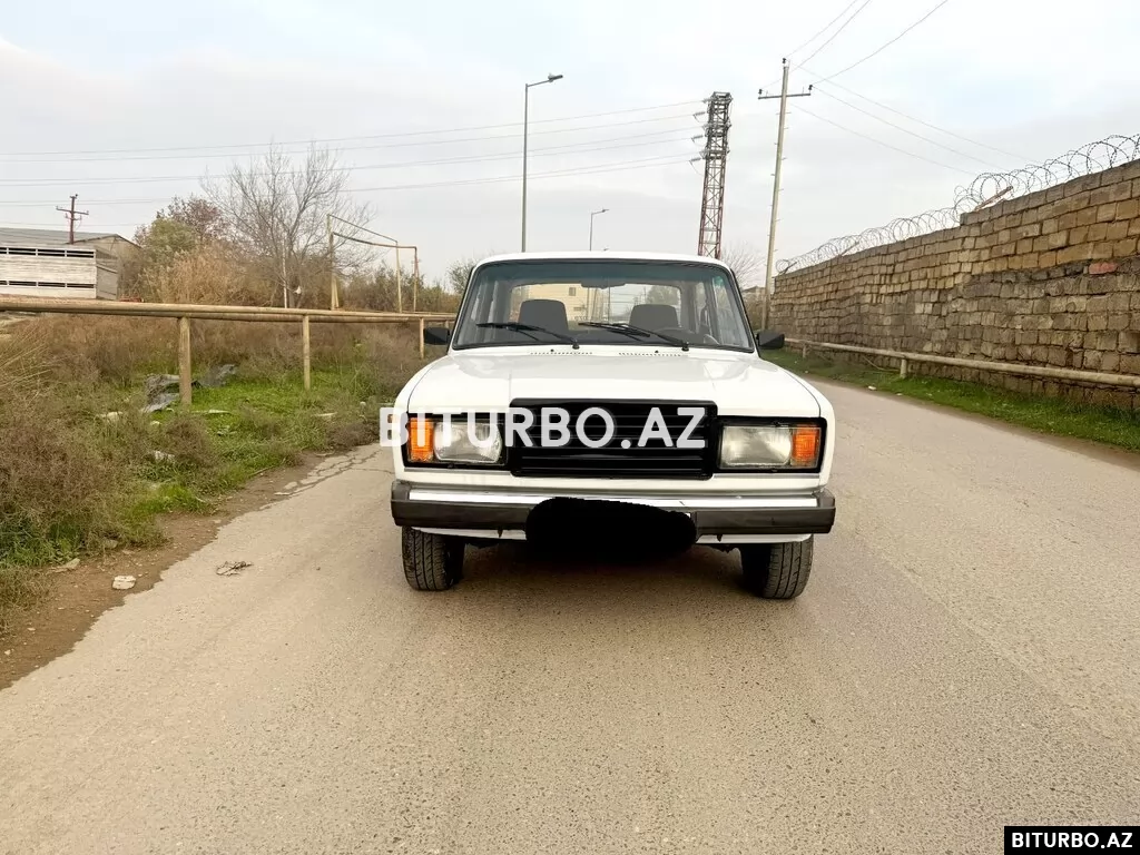 LADA (VAZ) 2107