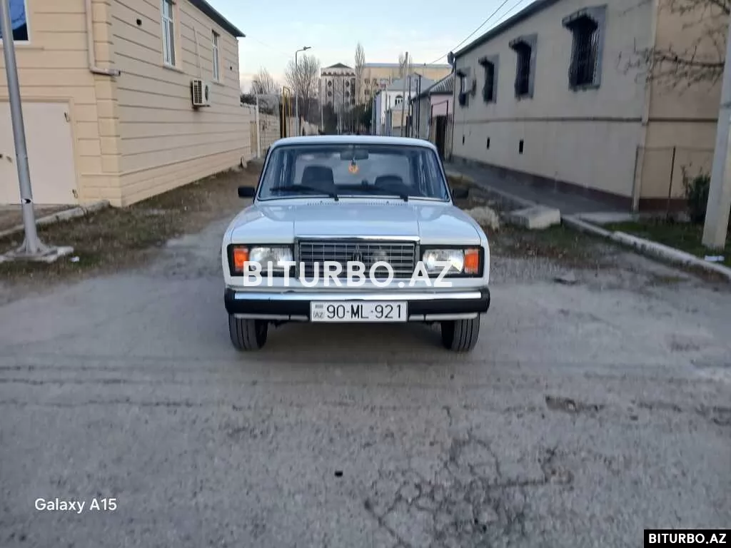 LADA (VAZ) 2107