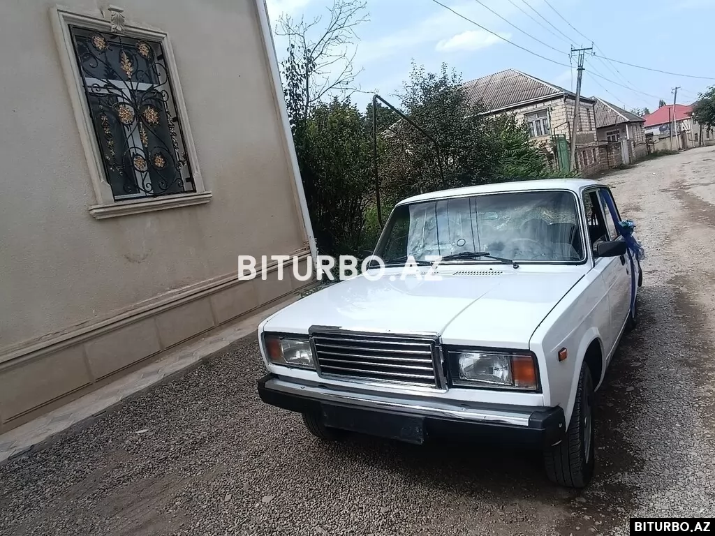 LADA (VAZ) 2107