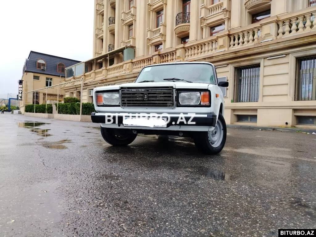 LADA (VAZ) 2107
