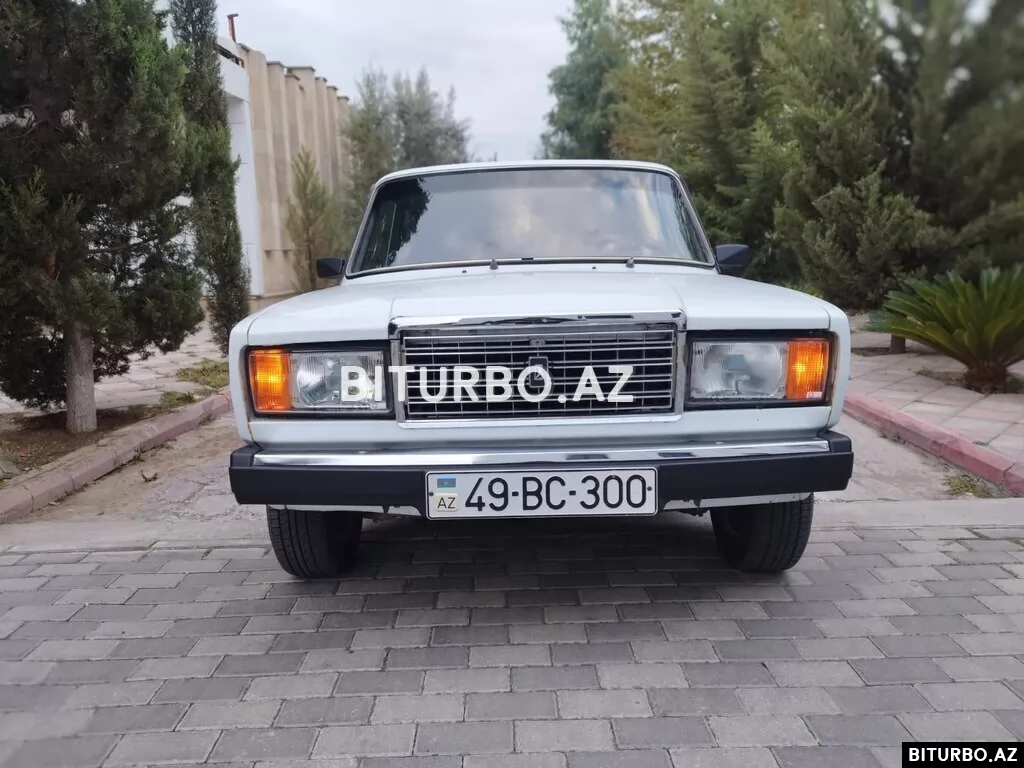 LADA (VAZ) 2107