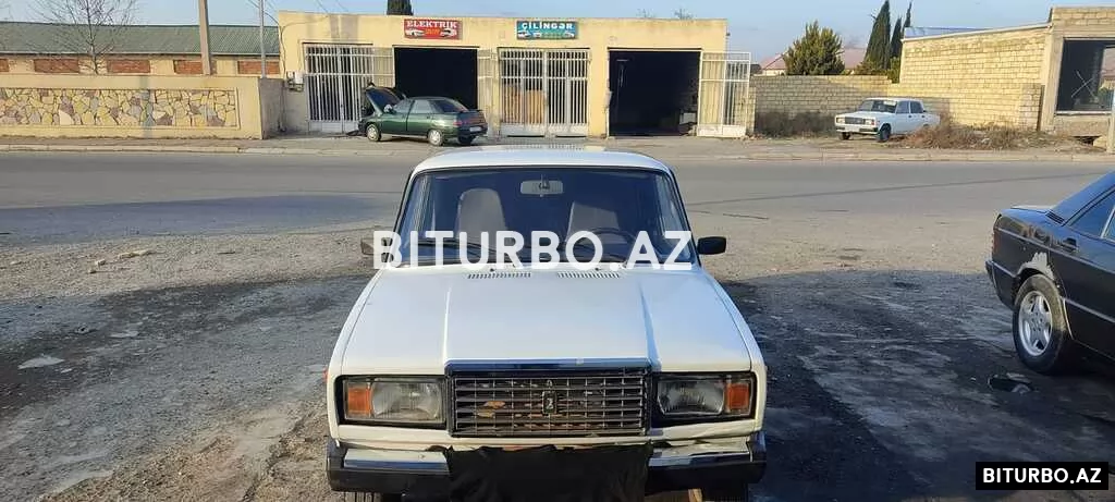 LADA (VAZ) 2107