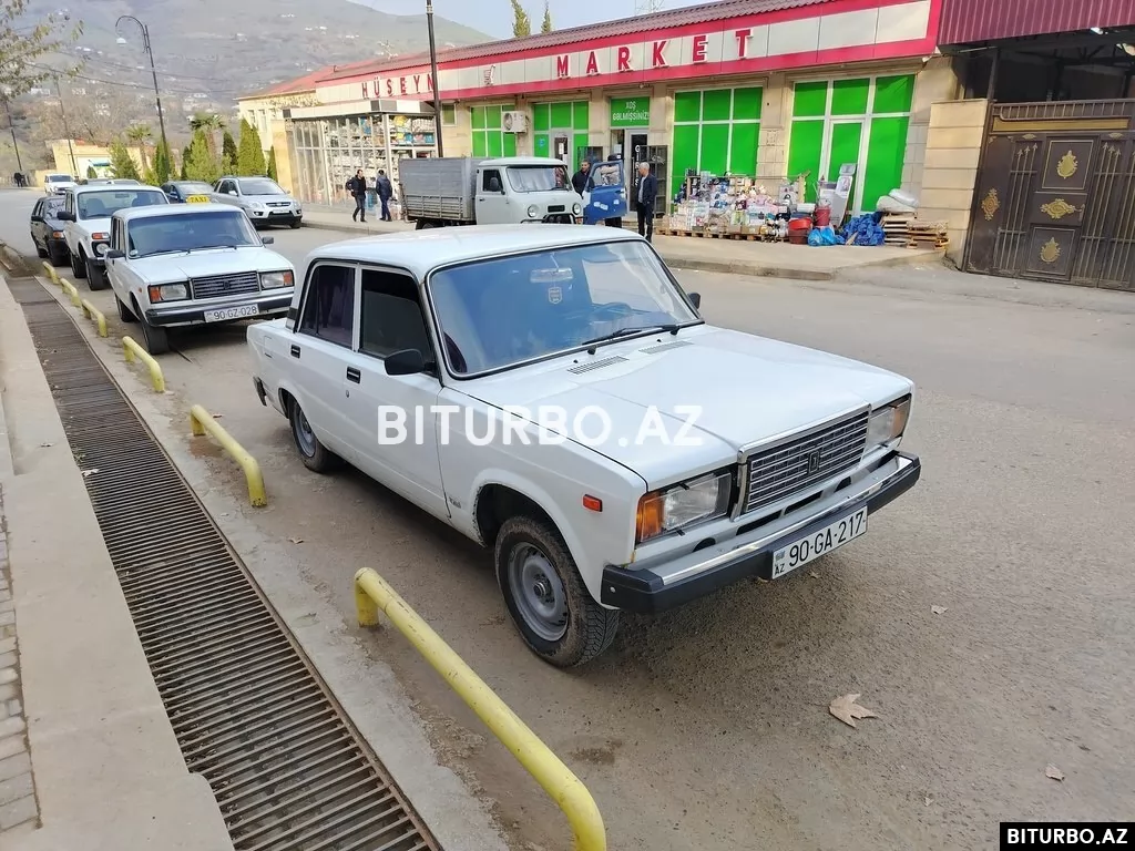 LADA (VAZ) 2107