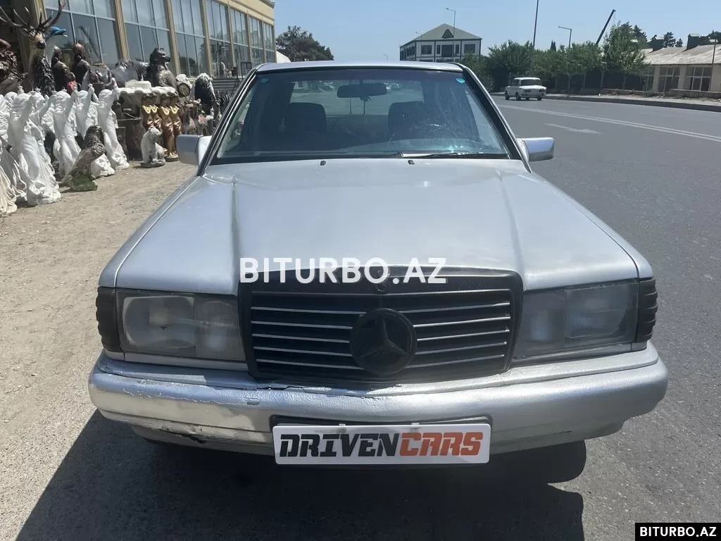Mercedes 190