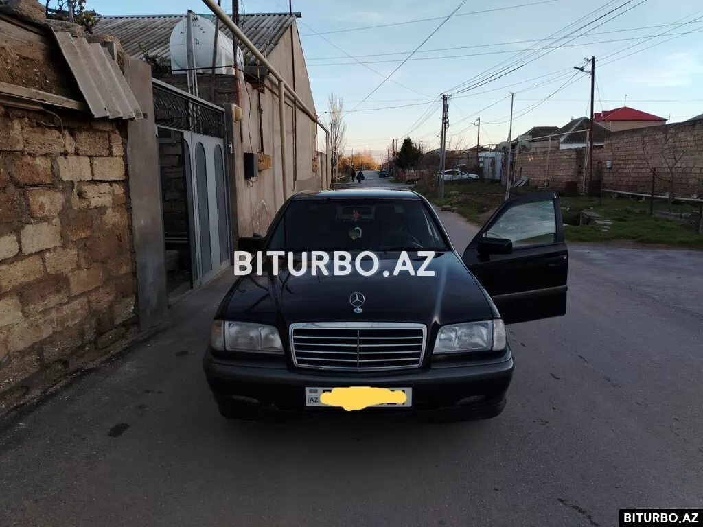 Mercedes C 180