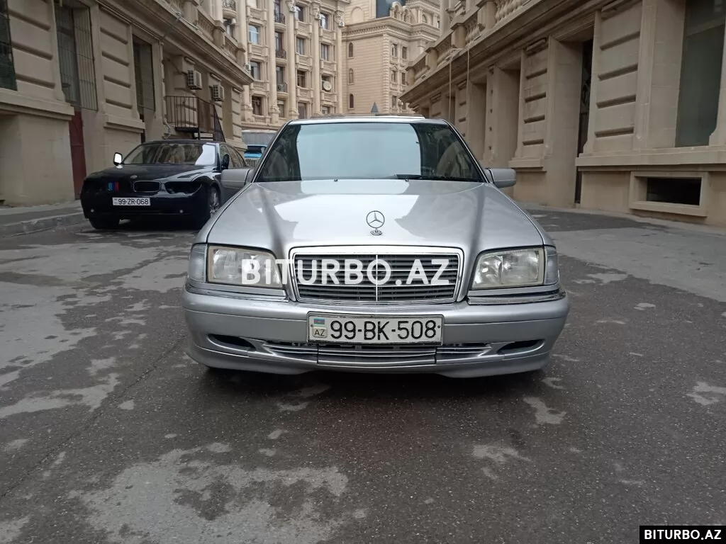 Mercedes C 180