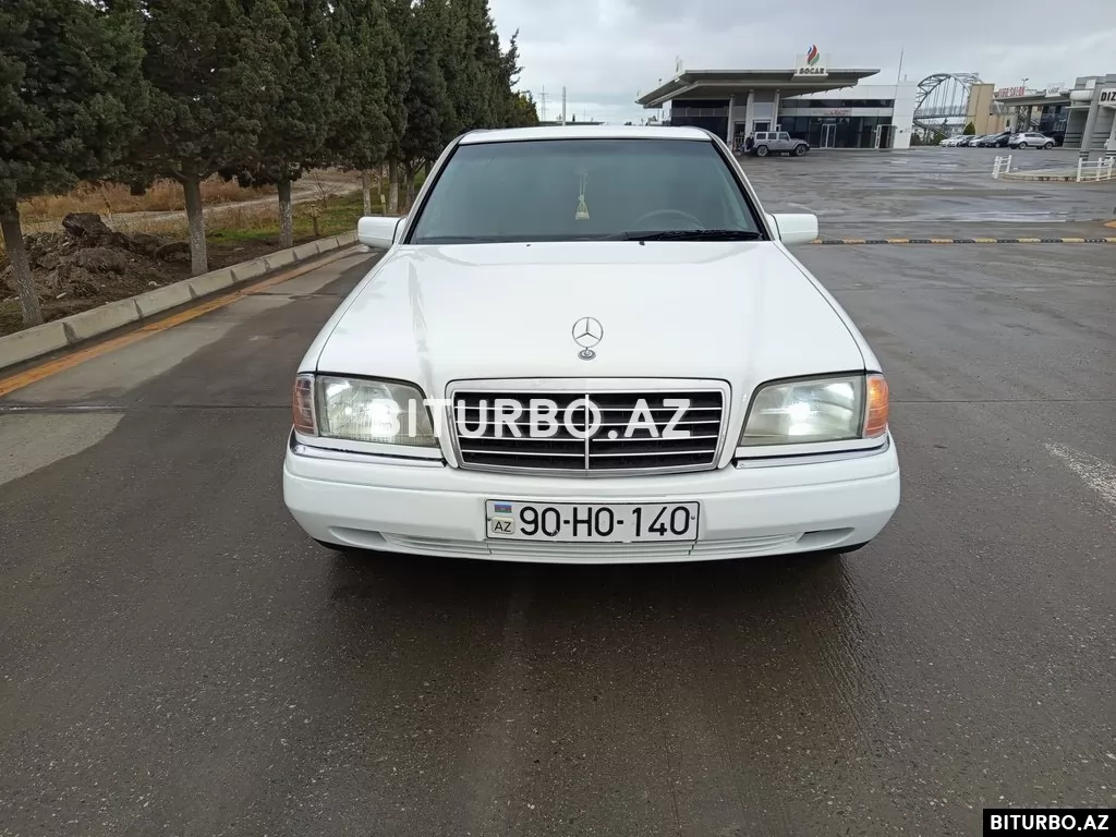 Mercedes C 200
