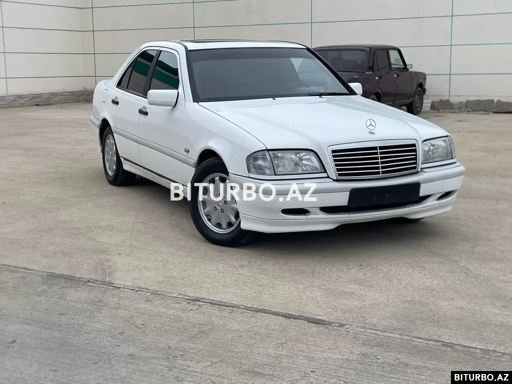 Mercedes C 200