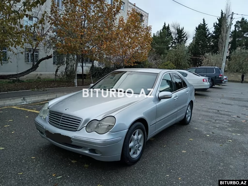 Mercedes C 200