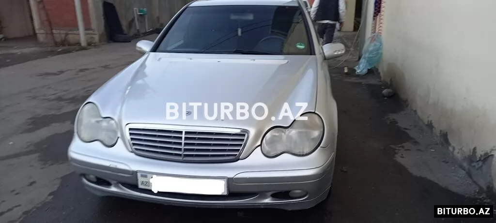 Mercedes C 200