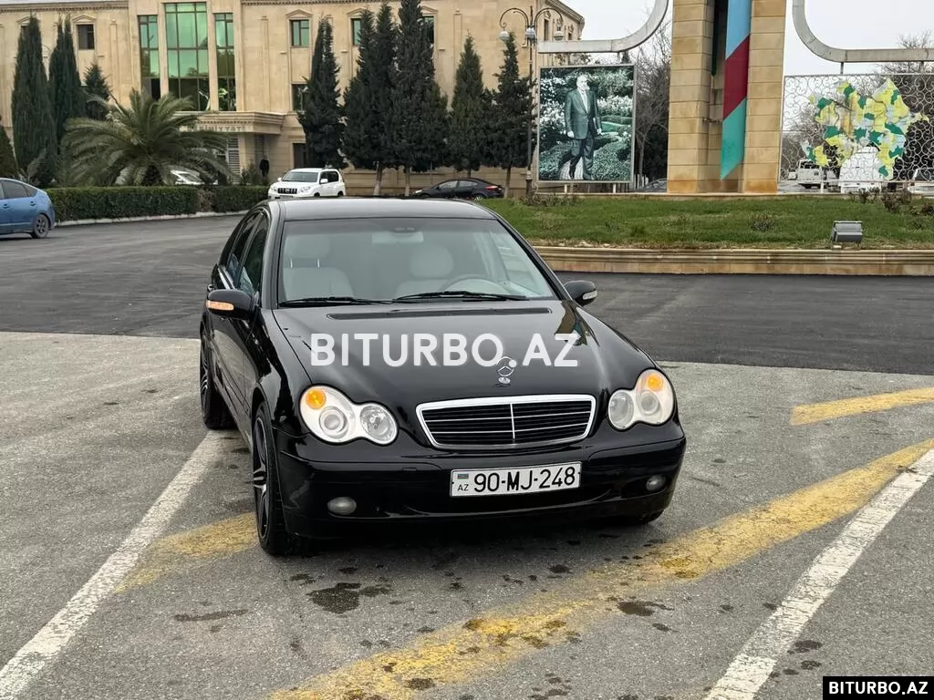 Mercedes C 200