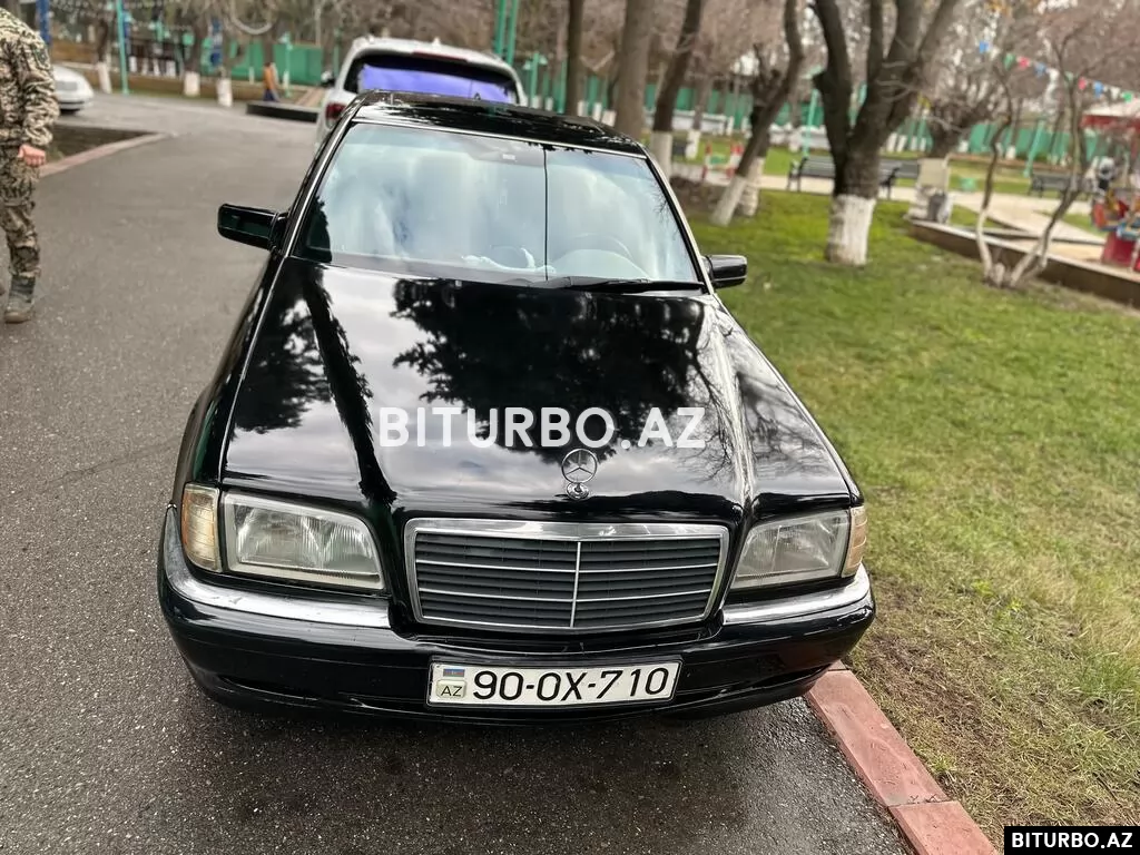 Mercedes C 230