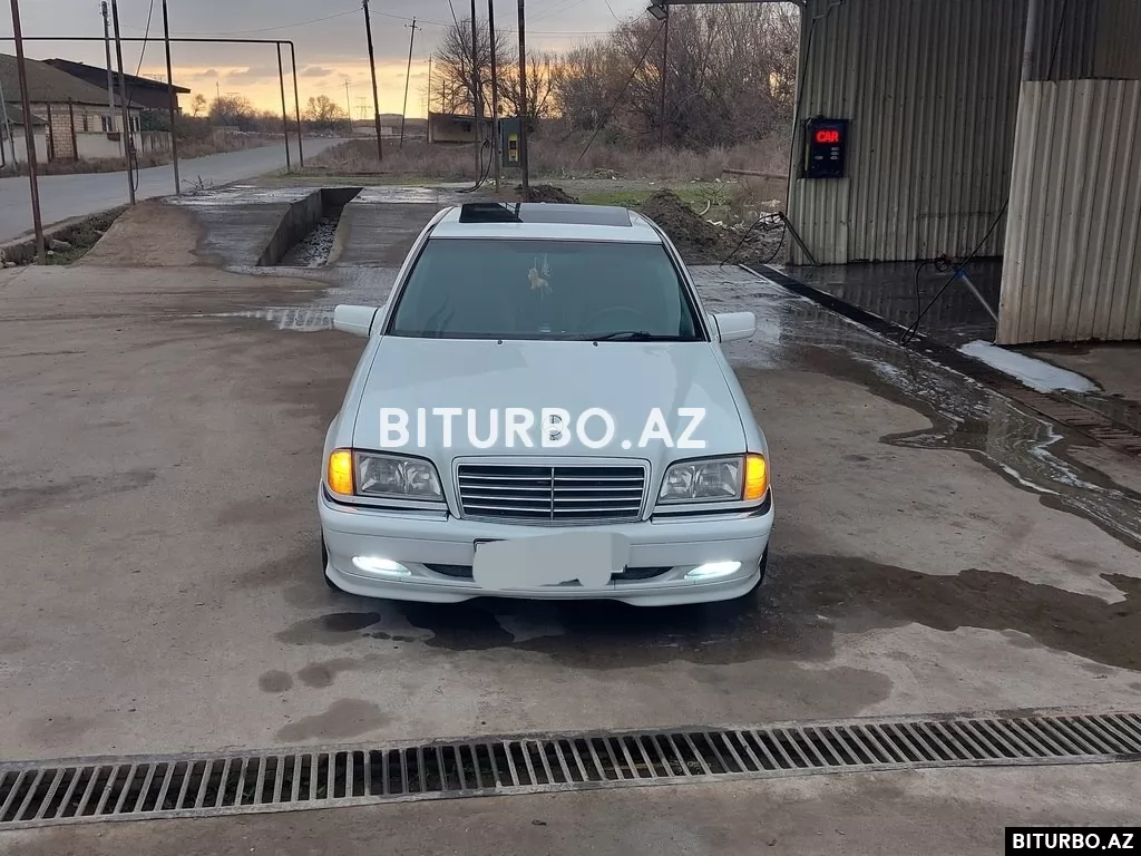 Mercedes C 230