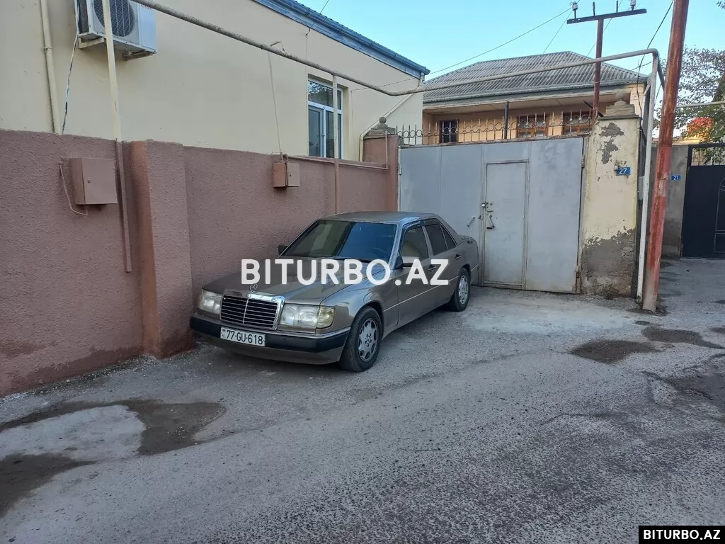 Mercedes E 200