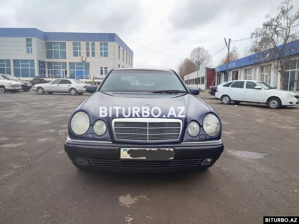 Mercedes E 200