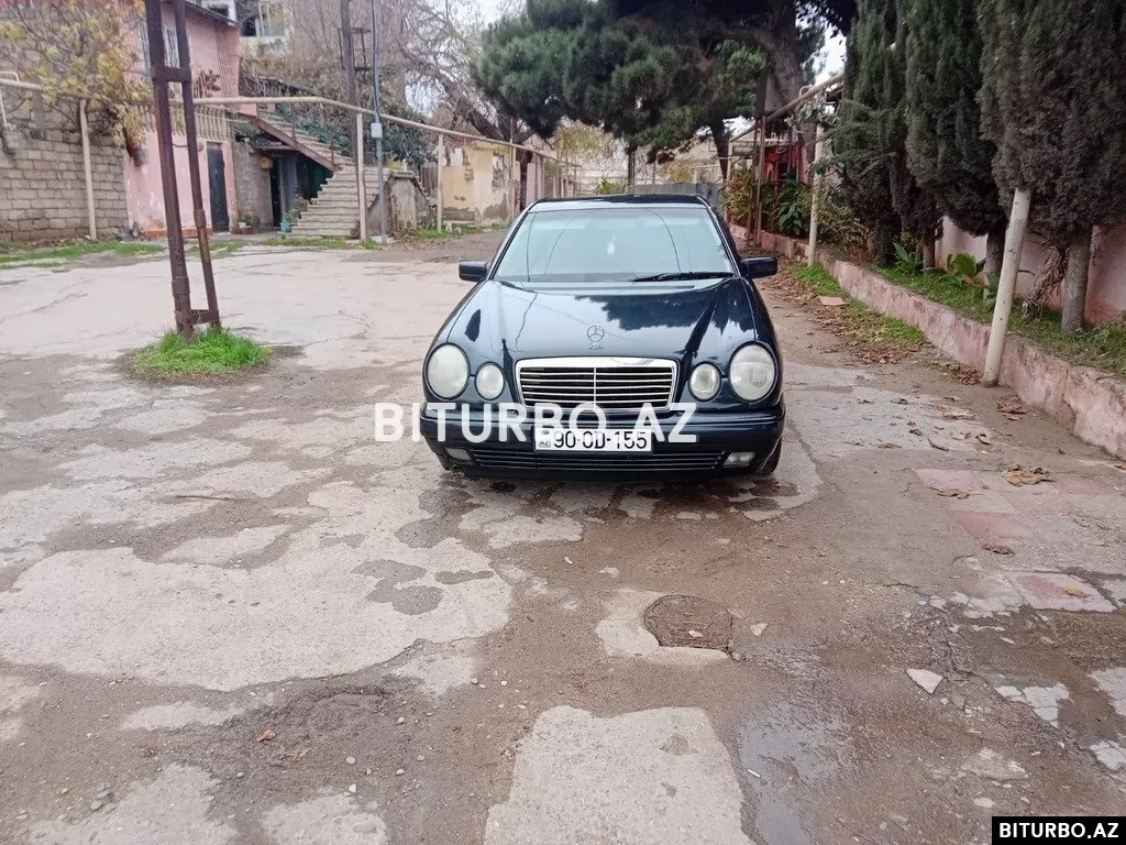 Mercedes E 200