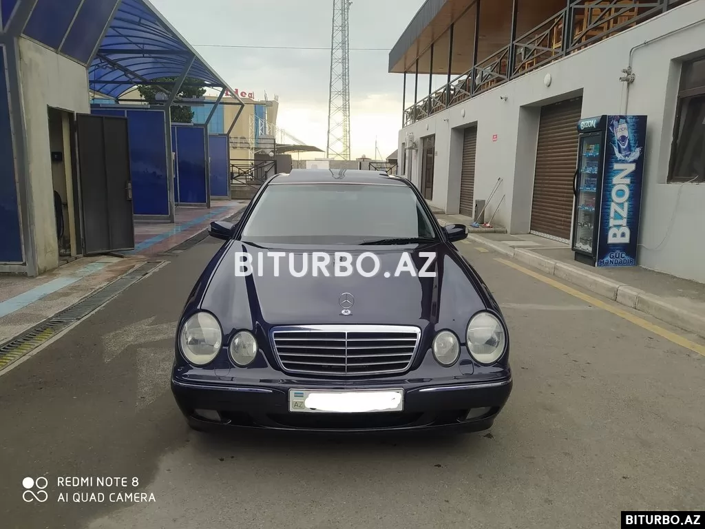 Mercedes E 200
