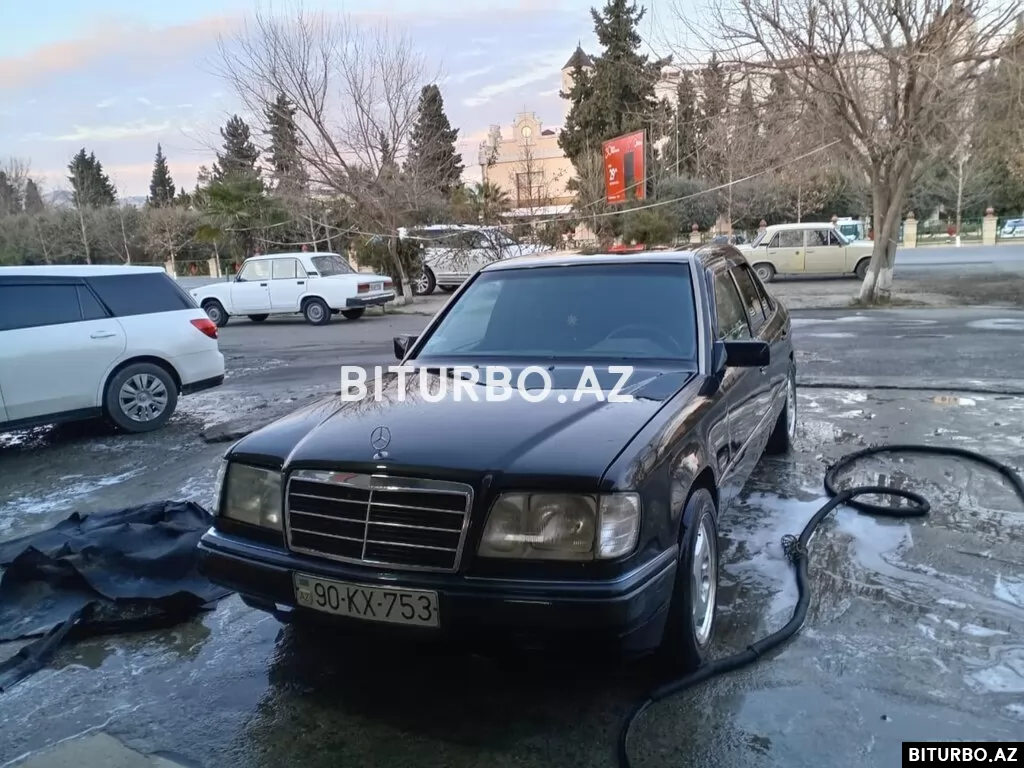 Mercedes E 220