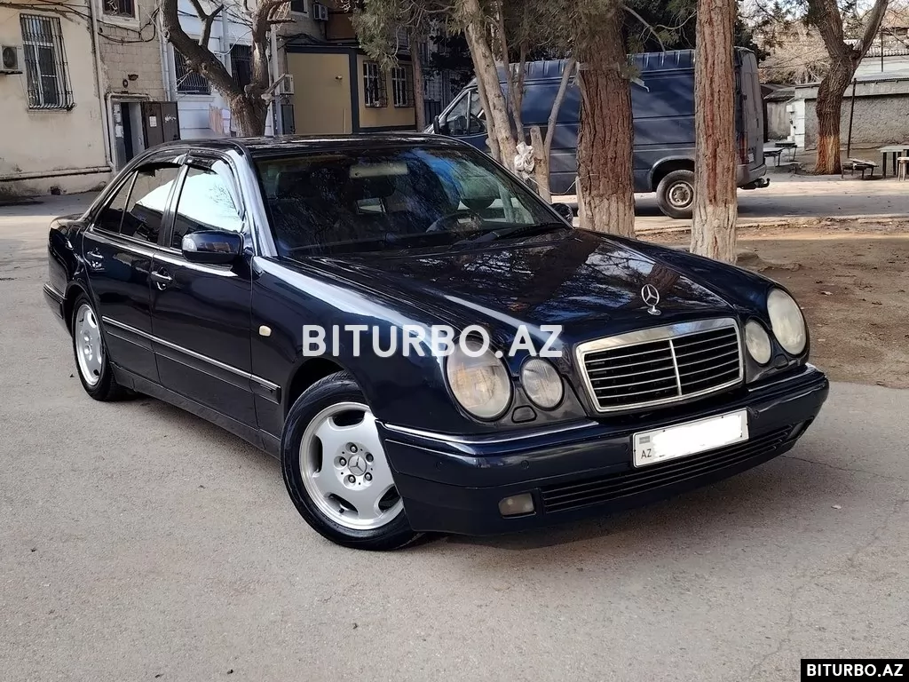 Mercedes E 240