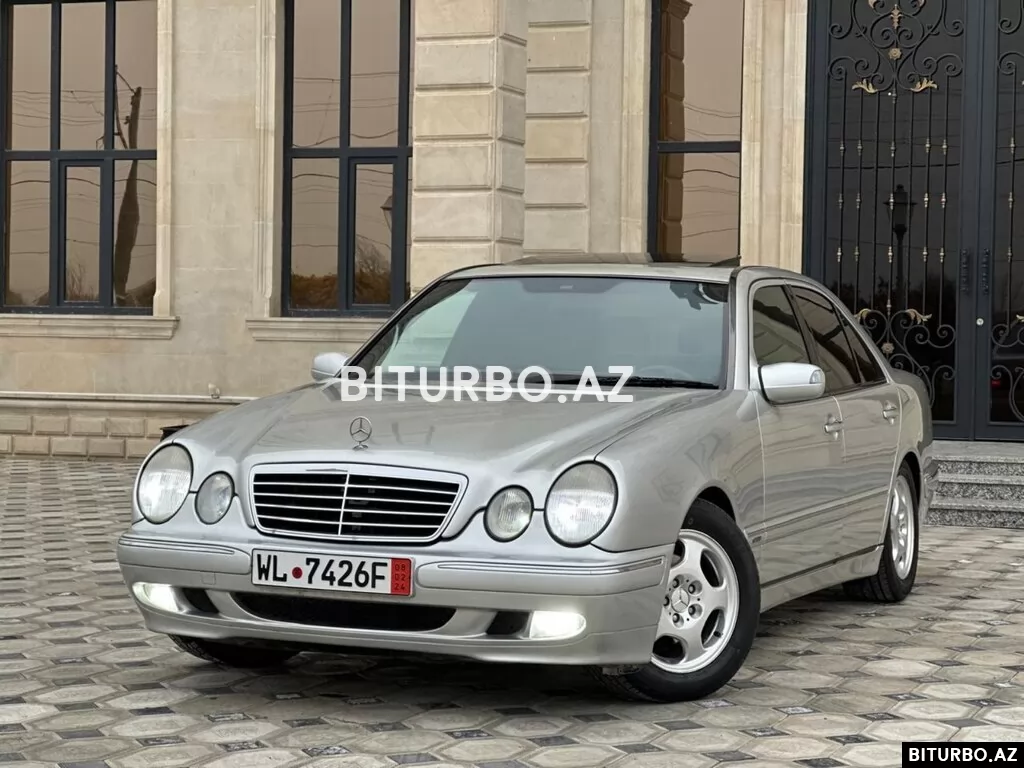 Mercedes E 240