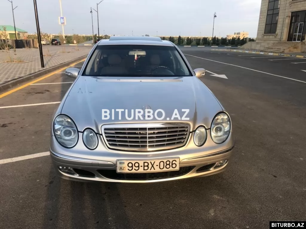 Mercedes E 240