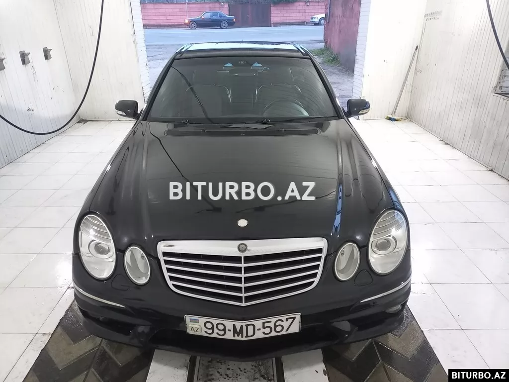 Mercedes E 240
