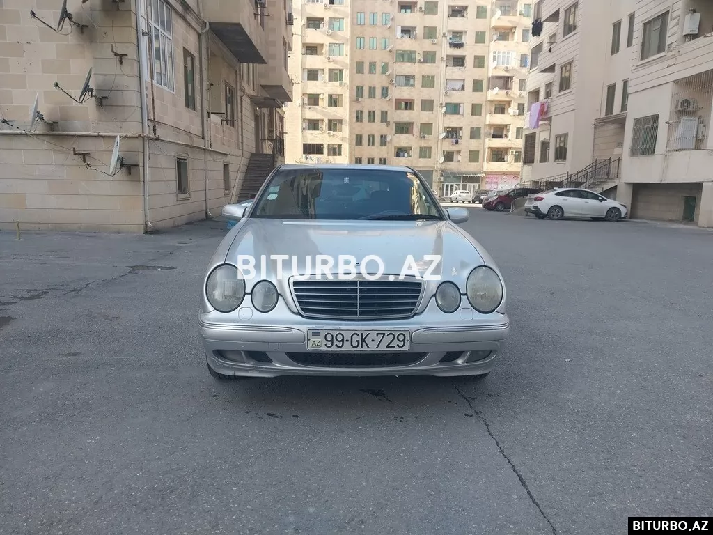 Mercedes E 270
