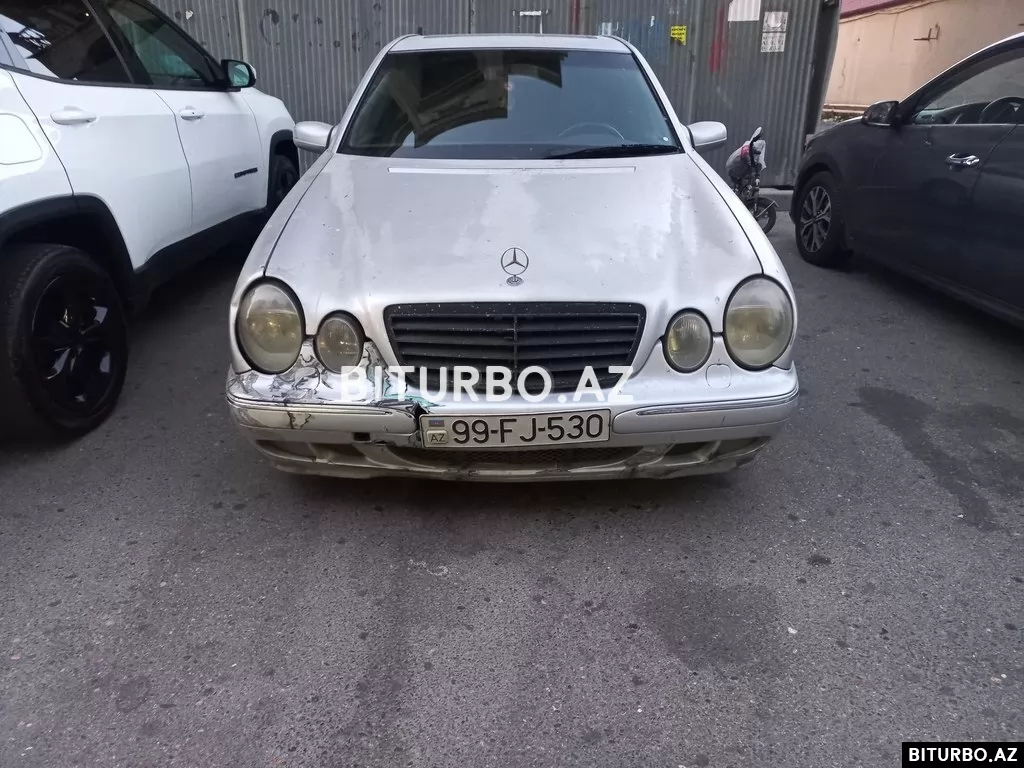 Mercedes E 270