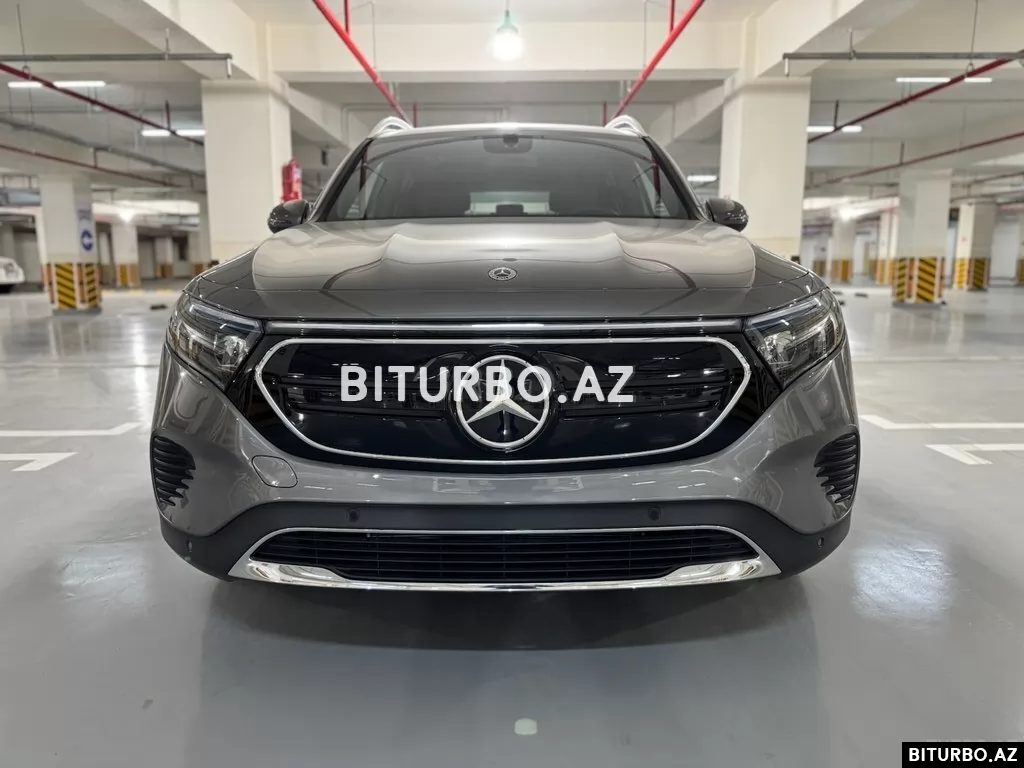 Mercedes EQB 250