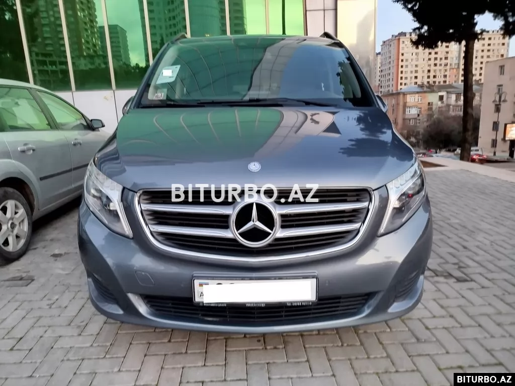 Mercedes V 220