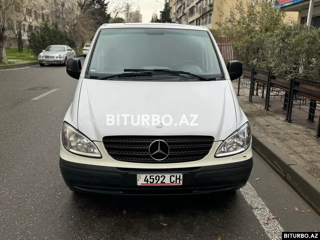 Mercedes Vito 111