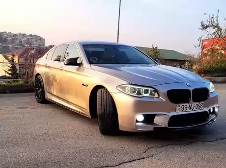 BMW 528