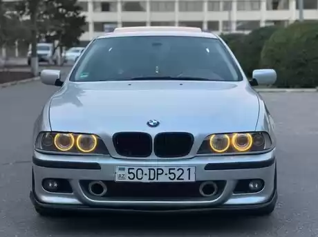 BMW 528