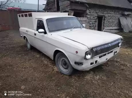 GAZ 24-10